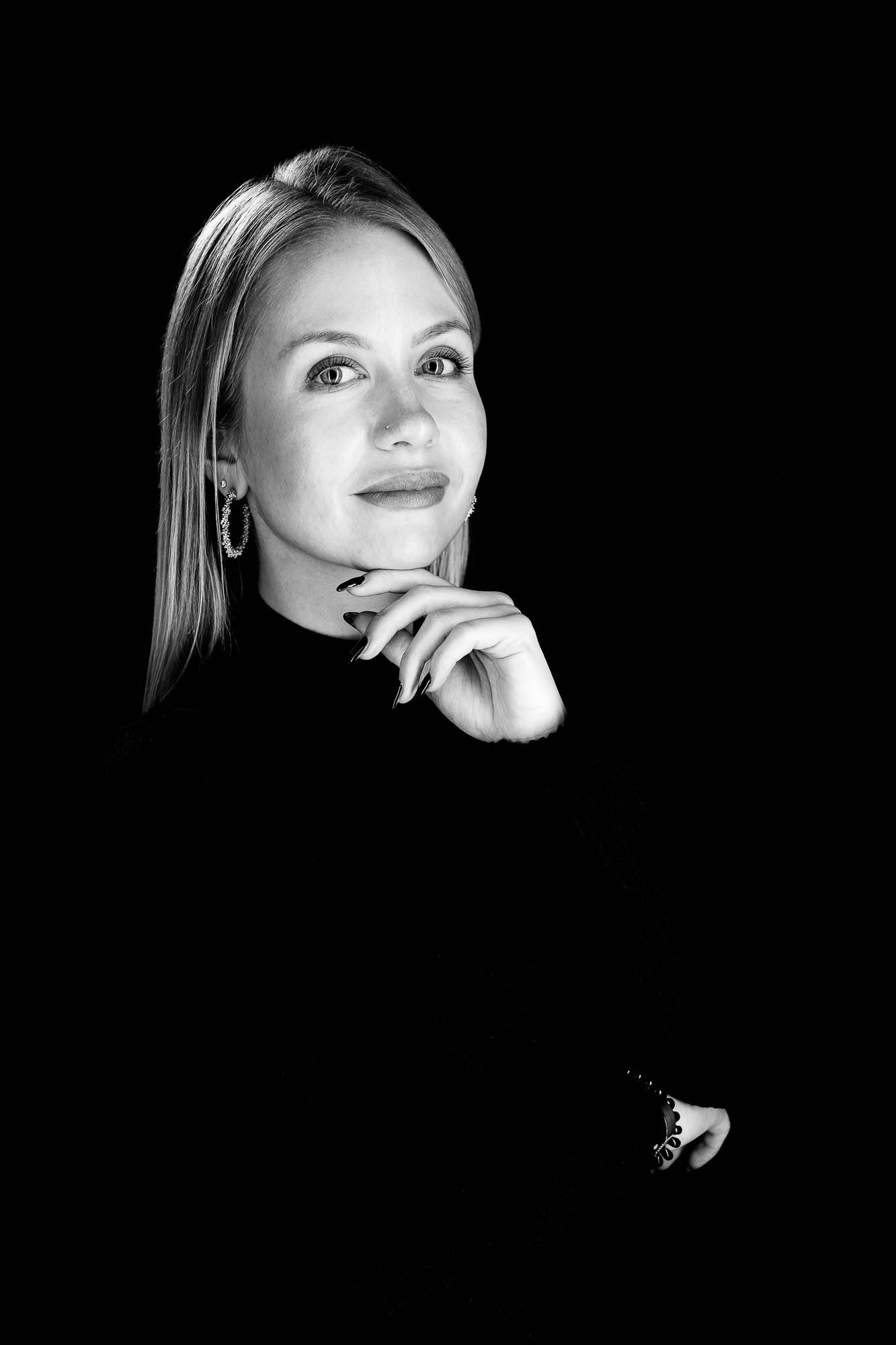 Export x3 Headshot  06651 Dez 01 2019 Bearbeitet Headshots 2019  Miro Nicole Nadine